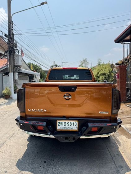 Nissan Navara 2019 2.5 Calibre EL Pickup ดีเซล ไม่ติดแก๊ส เกียร์ธรรมดา ส้ม รูปที่ 3