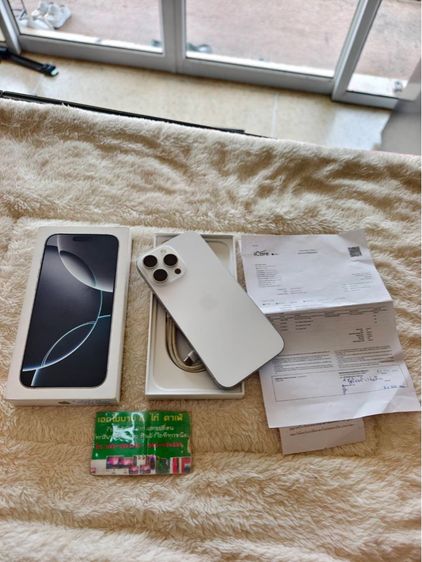 - iPhone 16 Pro Max 512GB White Titanium รูปที่ 2