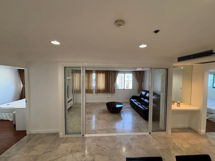 อื่นๆ เลี้ยงสัตว์ได้ ตกแต่งครบ สร้างเสร็จก่อน 2010 Wittayu Complex Condominium 3BR Condo  101 sqm  High Floor  Open View  Near BTS Ploenchit Wireless Road  Bangkok CBD Move-in Ready รูปที่ 3