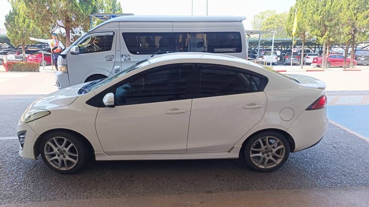 Mazda Mazda 2 2012 1.5 Elegance Groove Sedan เบนซิน ไม่ติดแก๊ส เกียร์อัตโนมัติ ขาว รูปที่ 3