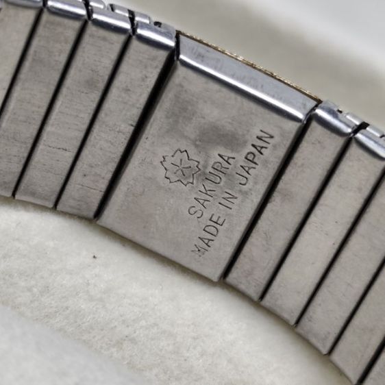 🔖ข้อมือแบรนด์ Sakura แม่เหล็กเพื่อสุขภาพ สีทองสวย งานจากญี่ปุ่น รูปที่ 3