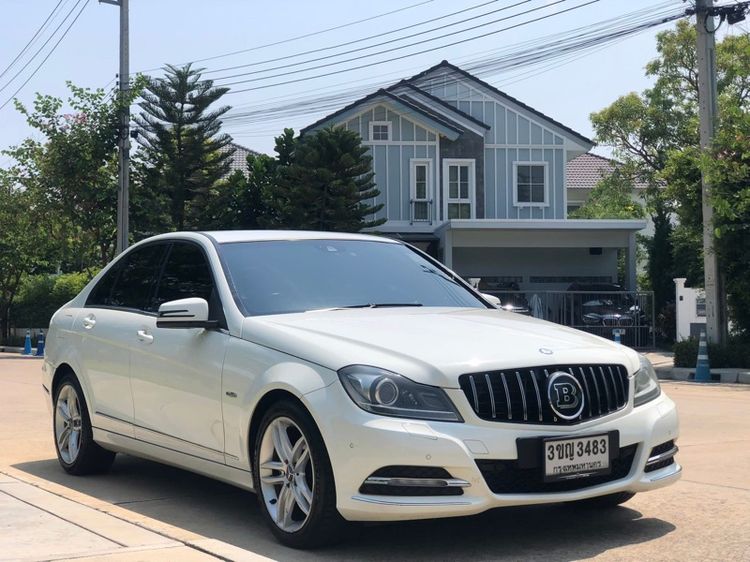 Mercedes-Benz C-Class 2012 C200 CGI Sedan เบนซิน เกียร์อัตโนมัติ ขาว รูปที่ 4