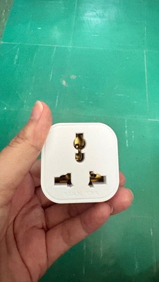 ปลั๊กไฟและปลั๊กแปลงขาสากลDeli รูปที่ 3