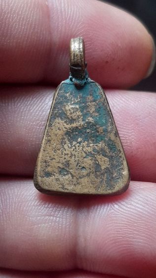 หลวงพ่อเงินพิมพ์จอบใหญ่ รูปที่ 2