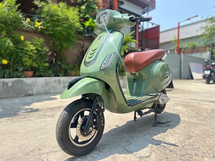 ยี่ห้ออื่น รุ่นอื่นๆ ปี2025 EM Legend 2 รับแลกเทิน เล่มชุดโอนครบ