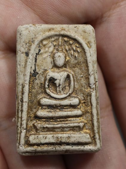 รหัส 390 - พระสมเด็จพิมพ์ปรกโพธิ์ วัดระฆังโฆสิตาราม สภาพสวยสมบูรณ์ มวลสารชัดเจน รับประกันตรงปกตามรูปภาพค่ะ จากหีบโบราณ” โทร 0933253888 รูปที่ 5