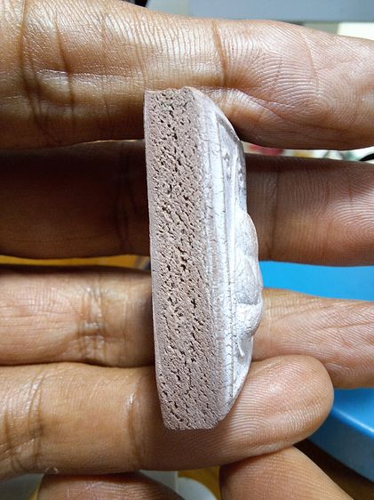 พระเนื้อผง พิมพ์ปิดตามหาลาภ หลวงพ่อฤาษีลิงดำ วัดท่าซุง รูปที่ 3