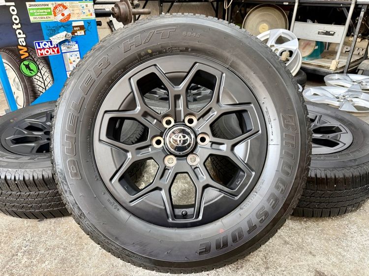 18" ล้อแม็ก TOYOTA TRAVO ขอบ 18”  ยาง BRIDGESTONE 265-60R18 ปี 23
