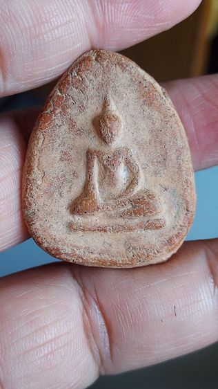 พระกรุเนื้อดิน