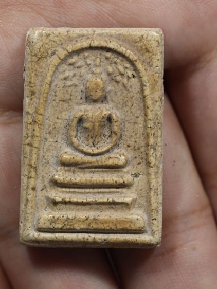 รหัส 400 - พระสมเด็จพิมพ์ปรกโพธิ์ วัดระฆังโฆสิตาราม สภาพสวยสมบูรณ์ มวลสารชัดเจน รับประกันตรงปกตามรูปภาพค่ะ จากหีบโบราณ” โทร 0933253888 รูปที่ 5