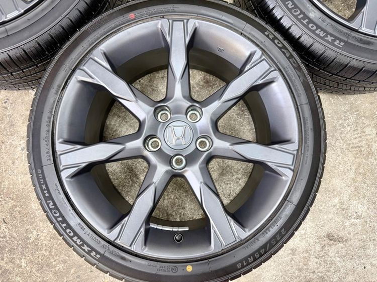 ล้อแม็ก HONDA CIVIC EHEV RS ขอบ 18” ป้ายแดง ยาง 225-45R18 ปี 24 ตุ่มยังเห็นอยู่ รูปที่ 5