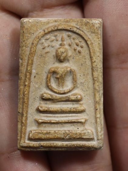 รหัส 405 - พระสมเด็จพิมพ์ปรกโพธิ์ วัดระฆังโฆสิตาราม สภาพสวยสมบูรณ์ มวลสารชัดเจน รับประกันตรงปกตามรูปภาพค่ะ จากหีบโบราณ” โทร 0933253888 รูปที่ 5