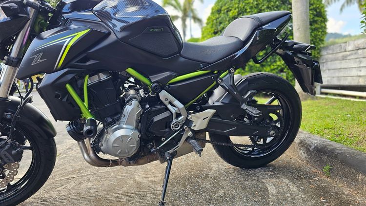 Kawasaki Z650 – Metallic Flat Spark Black. Mainland price – Phuket location รูปที่ 3