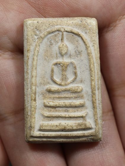 รหัส 424 - พระสมเด็จพิมพ์ฐานแซม วัดระฆังโฆสิตาราม สภาพสวยสมบูรณ์ มวลสารชัดเจน รับประกันตรงปกตามรูปภาพค่ะ จากหีบโบราณ” โทร 0933253888 รูปที่ 5