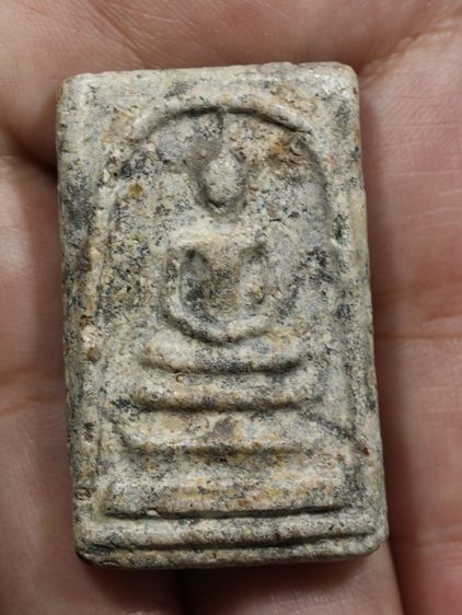 รหัส 427 - พระสมเด็จพิมพ์ใหญ่ วัดระฆังโฆสิตาราม สภาพสวยสมบูรณ์ มวลสารชัดเจน รับประกันตรงปกตามรูปภาพค่ะ จากหีบโบราณ” โทร 0933253888 รูปที่ 5