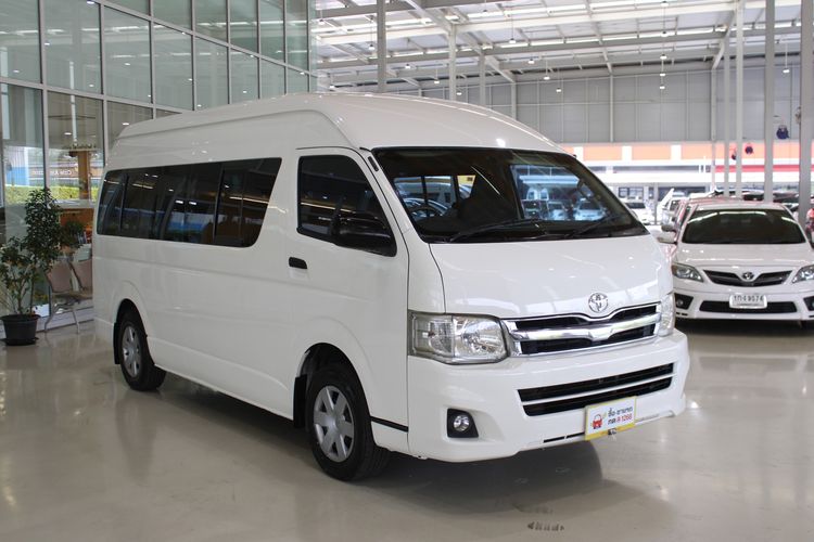 Toyota Commuter 2012 2.7 Van เบนซิน ไม่ติดแก๊ส เกียร์ธรรมดา ขาว รูปที่ 2