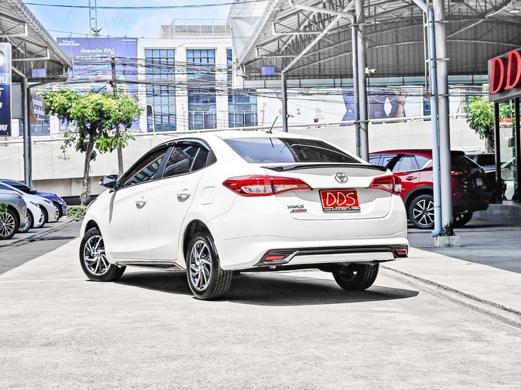 Toyota Yaris ATIV 2022 1.2 Sport Sedan เบนซิน เกียร์อัตโนมัติ ขาว รูปที่ 3