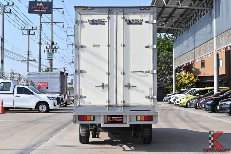 Isuzu D-MAX 2022 1.9 B Pickup ดีเซล ไม่ติดแก๊ส เกียร์ธรรมดา ขาว รูปที่ 4