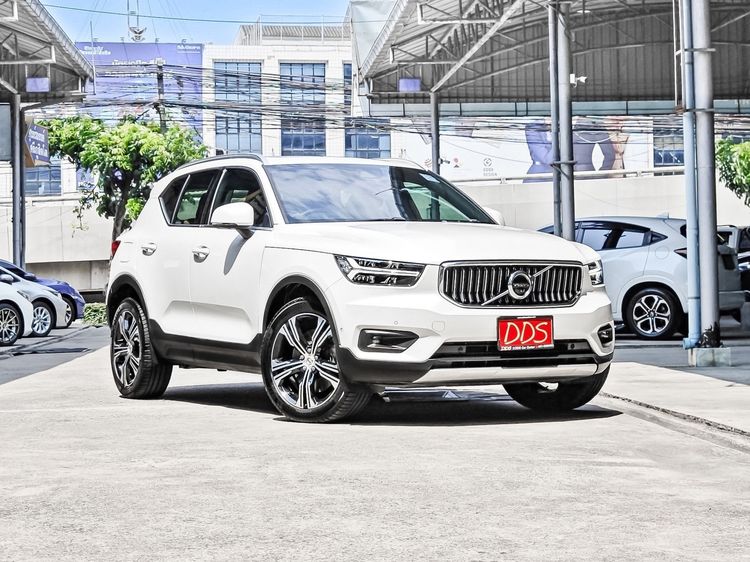 Volvo XC40 2022 2.0 T5 AWD Inscription Utility-car เบนซิน เกียร์อัตโนมัติ ขาว รูปที่ 4