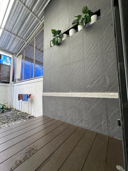 มีบางส่วน ให้เช่า ทาวน์โฮม 3 ชั้น ทางเข้าเมืองทอง ชวนโมดัสเซนโทร แจ้งวัฒนะ รูปที่ 4