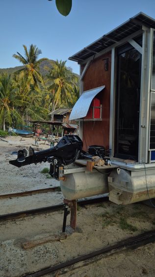 Solar powered boat for lease รูปที่ 2