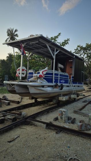 Solar powered boat for lease