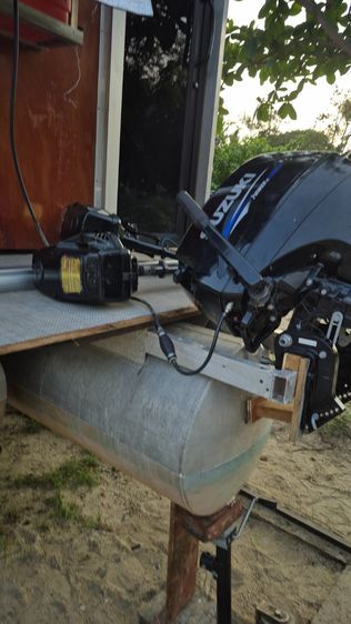 Solar powered boat for lease รูปที่ 4