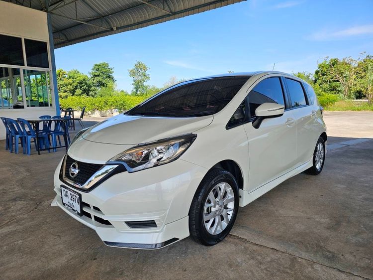รถ Nissan Note 1.2 V สี ขาว
