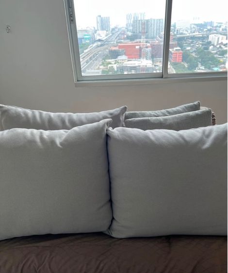 หมอนอิงใบใหญ่ยัดนุ่นแท้อย่างดี