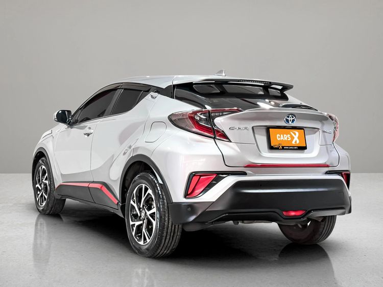 Toyota C-HR 2019 1.8 HV Hi Sedan ไฮบริด ไม่ติดแก๊ส เกียร์อัตโนมัติ บรอนซ์เงิน รูปที่ 4