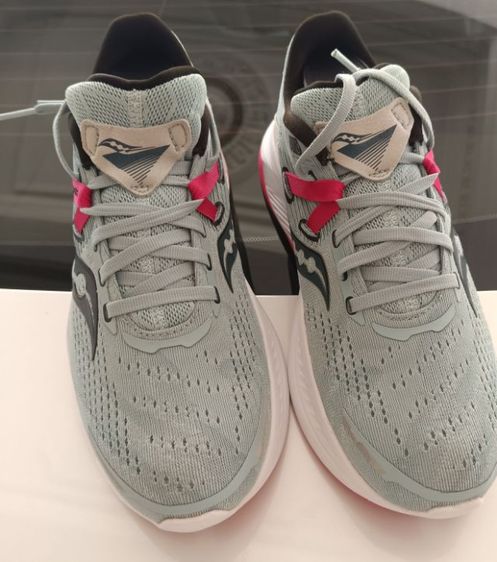 ขายถูก Saucony Pwrrun size 40-250-255cm ของแท้ สภาพสวย ใส่นุ่ม เบามาก รูปที่ 3