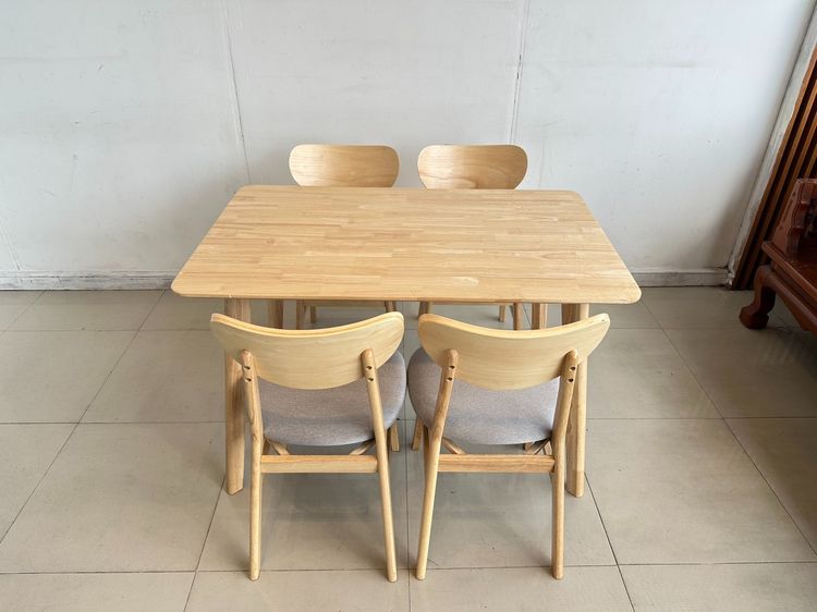 ชุดโต๊ะทานอาหาร 4 ที่นั่ง พร้อมเก้าอี้ รูปที่ 3