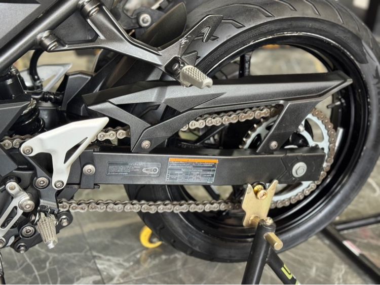 Kawasaki Z400 รูปที่ 9