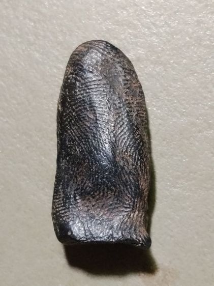 พระรอดลำพูนเนื้อดำ  รูปที่ 2