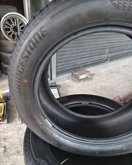 215.55R17 Bridgestone 2 เส้นปี23 รูปที่ 2