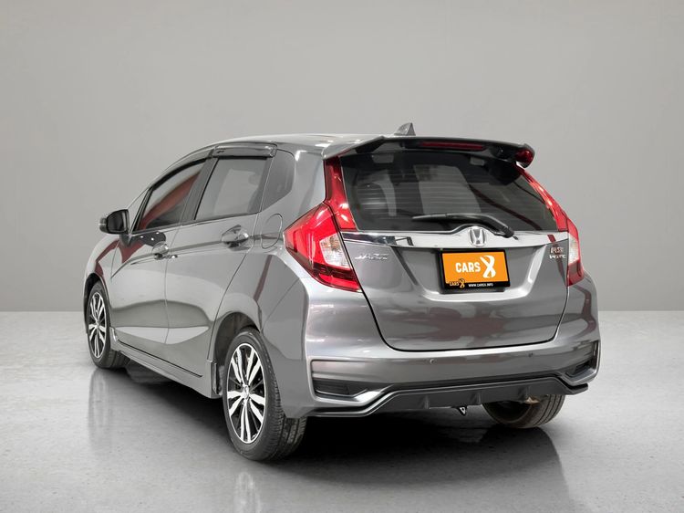 Honda Jazz 2019 1.5 RS i-VTEC Sedan เบนซิน ไม่ติดแก๊ส เกียร์อัตโนมัติ เทา รูปที่ 4