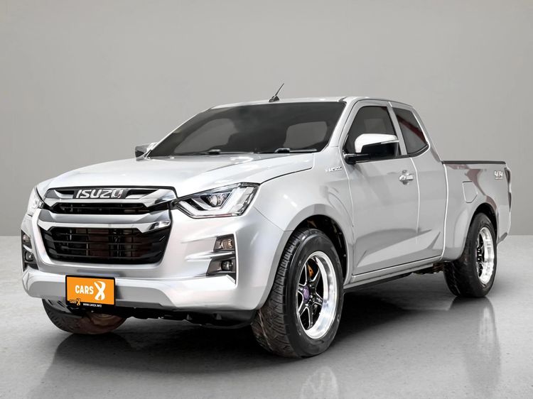 Isuzu D-MAX 2021 3.0 V-Cross Z 4WD Pickup ดีเซล ไม่ติดแก๊ส เกียร์ธรรมดา บรอนซ์เงิน