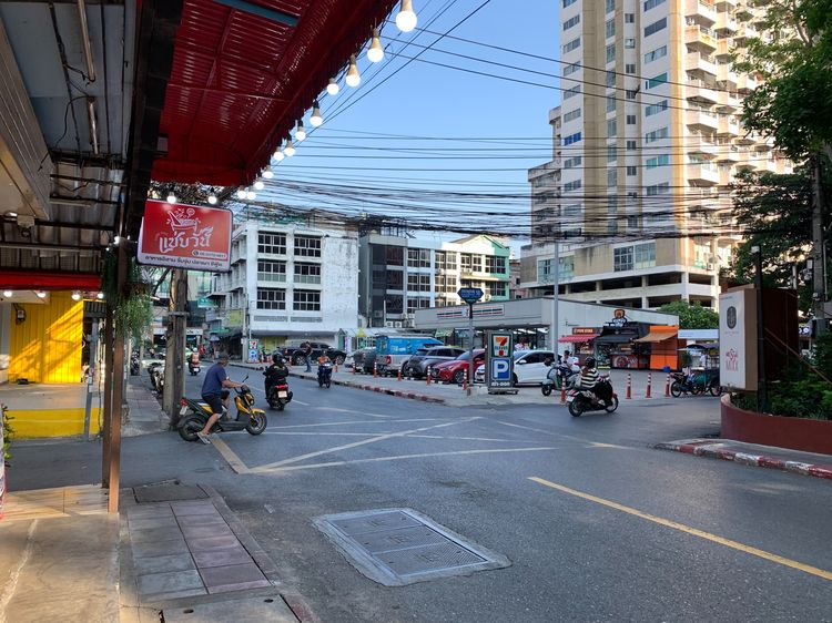 เซ้งร้านอาหาร 241 ตรม. ทำเลดี ห้วยขวาง รูปที่ 18