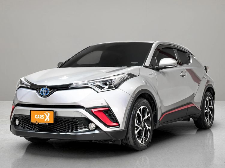 รถ Toyota C-HR 1.8 HV Hi สี บรอนซ์เงิน