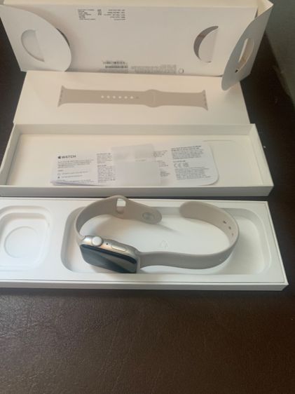 นาฬิกา Apple Watch SE2 ขนาด 44 มม. พร้อม GPS ตัวเรือนและสาย อยู่ในสภาพสมบูรณ์ไร้รอยขีดข่วน รูปที่ 4