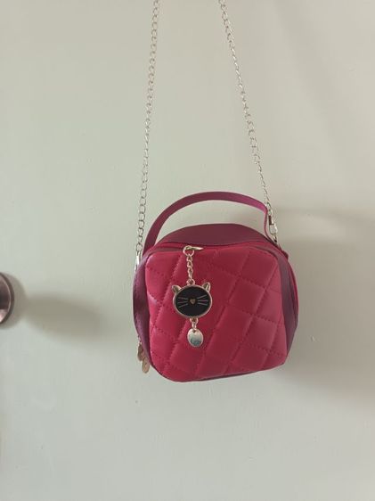 กระเป๋า​แฟชั่น​น่ารักๆสีแดง