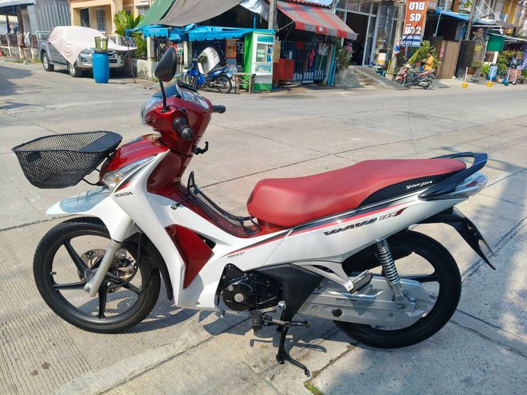 🛵ยังไงก็ขาย WAVE125 i ปี 61(ปลาวาฬ ไมล์แดง) เครื่องดี สีสวย สตาร์ทมือ รถบ้านเดิมๆ เล่มชุดโอนครบ+เปลี่ยนถ่ายน้ำมันเครื่องฟรี ส่งฟรี30 ก.ม รูปที่ 2