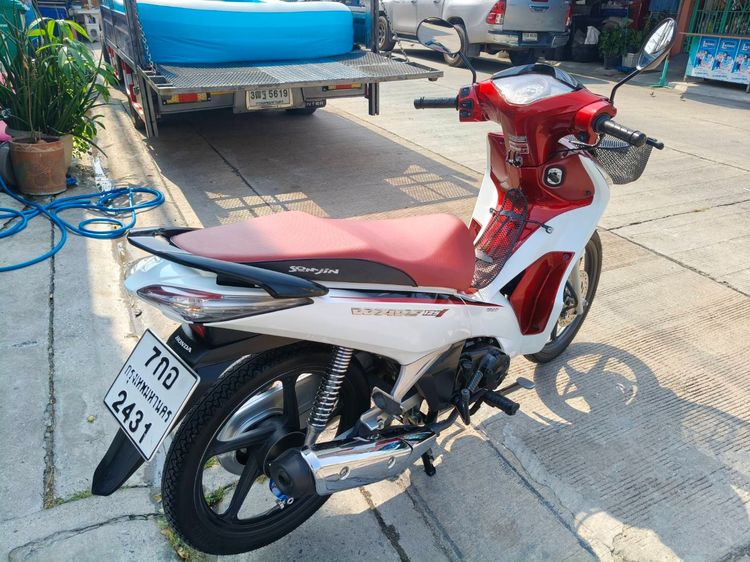 🛵ยังไงก็ขาย WAVE125 i ปี 61(ปลาวาฬ ไมล์แดง) เครื่องดี สีสวย สตาร์ทมือ รถบ้านเดิมๆ เล่มชุดโอนครบ+เปลี่ยนถ่ายน้ำมันเครื่องฟรี ส่งฟรี30 ก.ม รูปที่ 7