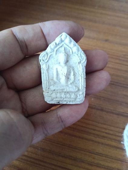 พระขุนแผนยุตต้นหลวงปู่ทิม รูปที่ 2