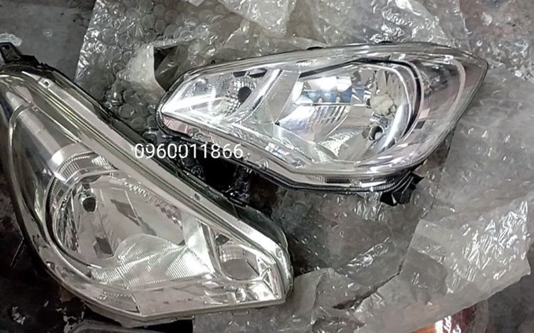 ไฟหน้า แท้ แอสทราด