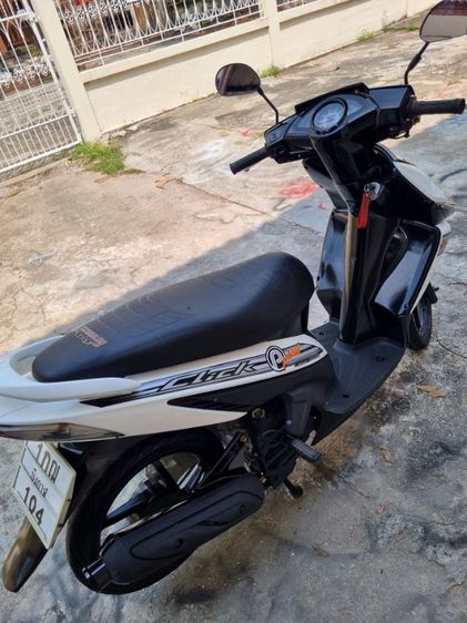 รถสภาพดี สีดี ประหยัดน้ำมัน  เครื่องแน่น เปลี่ยนถ่ายน้ำมันเครื่อง เกียร์ ชุดลูกปืนข้างใหม่พร้อมใช้.....เอกสารครบพร้อมโอน ภาษีขาดเกิน รูปที่ 5