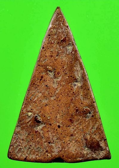 พระนางพญาเข่าโค้ง รูปที่ 2