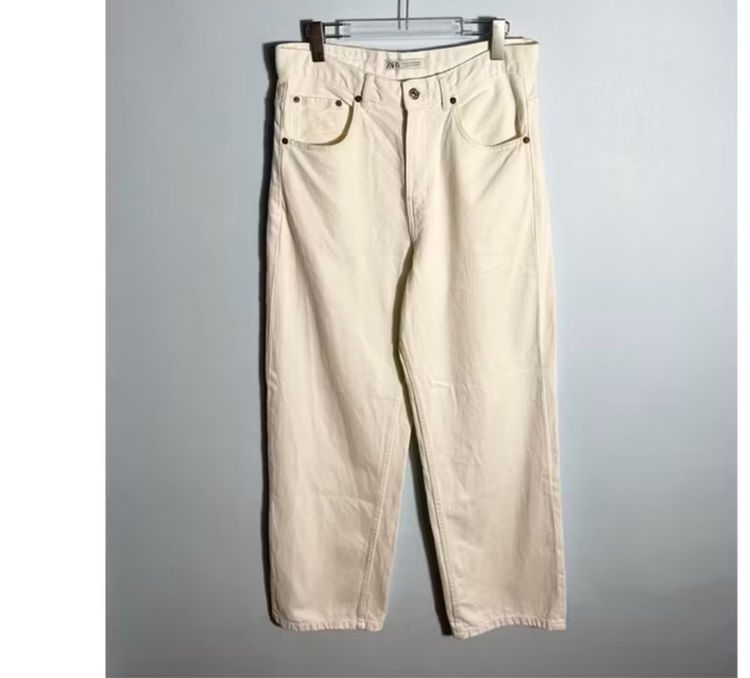 Zaraขากระบอก