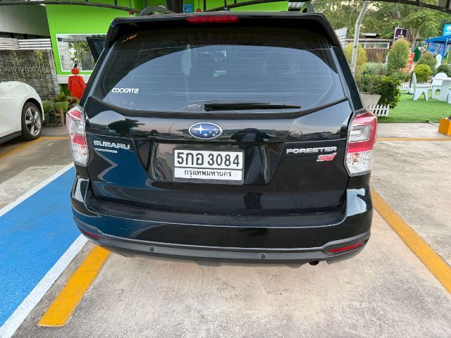 Subaru Forester 2016 2.0 4WD เบนซิน ไม่ติดแก๊ส เกียร์อัตโนมัติ ดำ รูปที่ 3