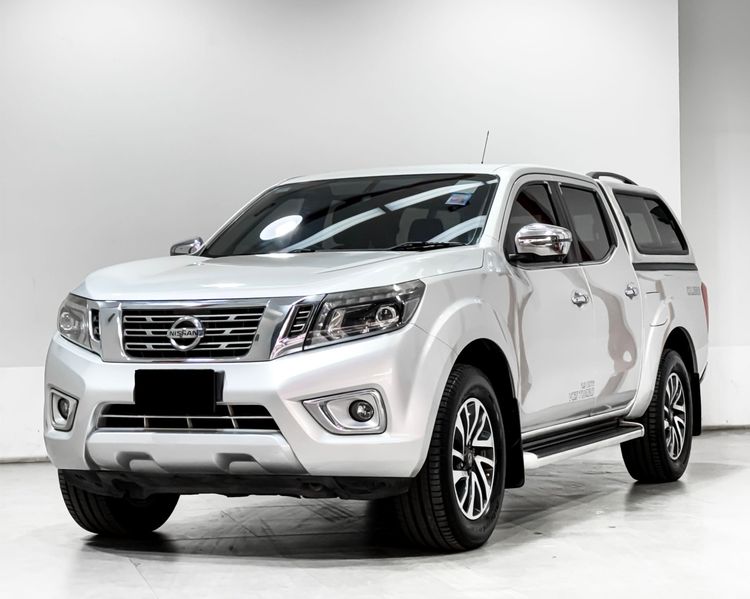 รถ Nissan NP300-NAVARA 2.5 Calibre V สี บรอนซ์เงิน